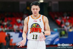 注册观看-直播吧：吉林为姜宇星报价一年顶薪 但别队能给多年且更高的顶薪