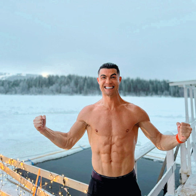 1738734174999077523.jpg 注册观看-四十而已:走进克里斯蒂亚诺·罗纳尔多的世界