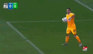 注册观看-别迷信“职业”人士，点球被他们玩成了奇葩…